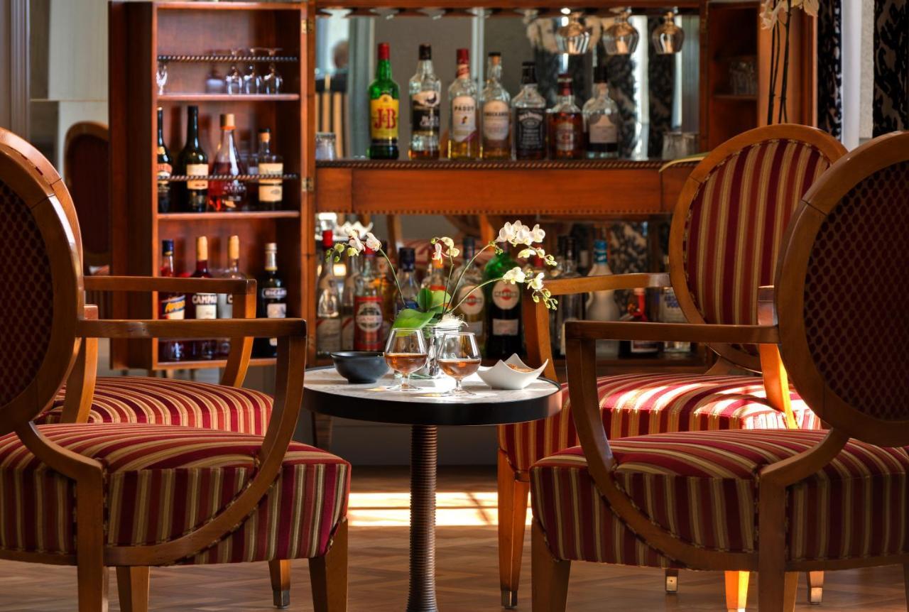 Le Manoir Les Minimes Hotel Амбоаз Екстериор снимка